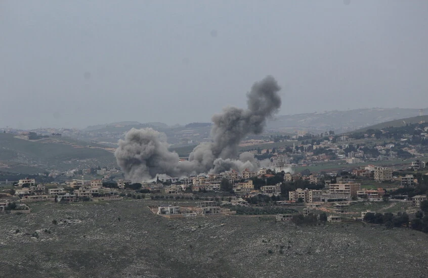 قتيل سوري في غارات إسرائيلية ع...