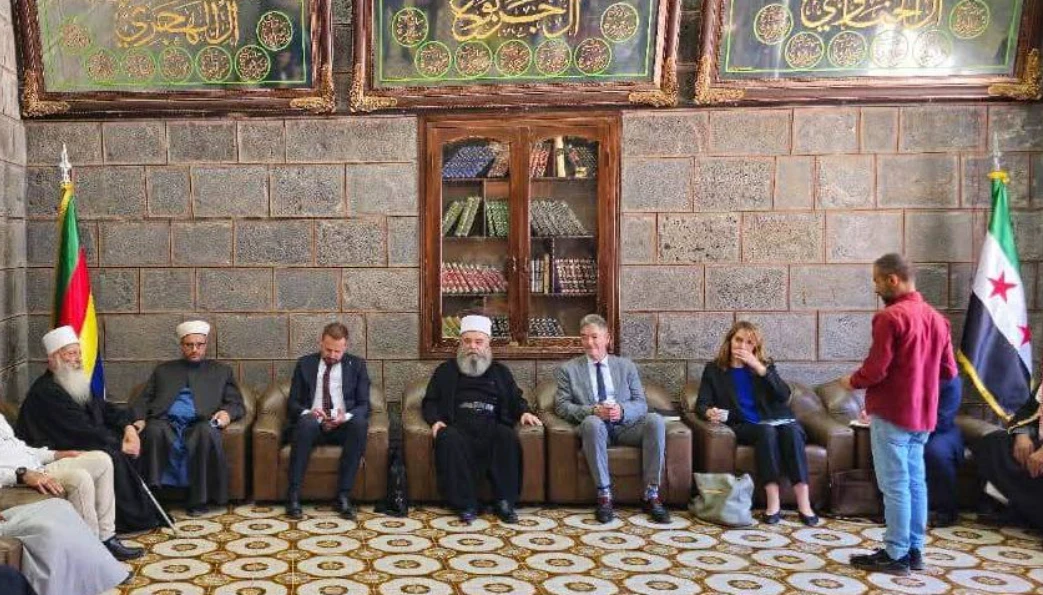 وفد أوروبي يزور السويداء.. وشي...