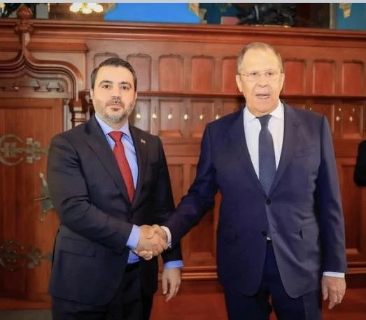 "مصافحة لافروف": حين تتحول دما...