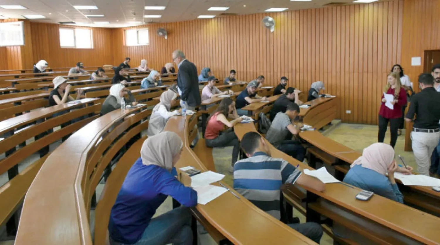 بمرسومين من الرئيس .. عودة الط...