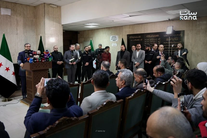 حاكم مصرف سوريا المركزي يوضح أ...