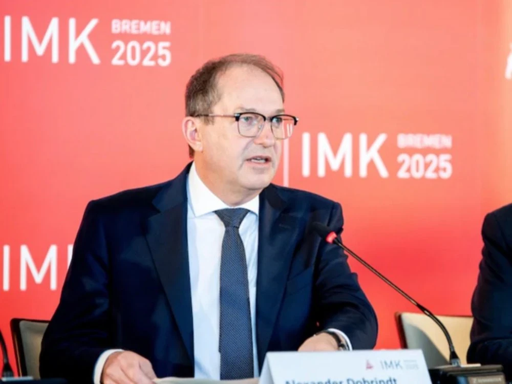 ألمانيا تكشف عن اتصالات لإعادة...