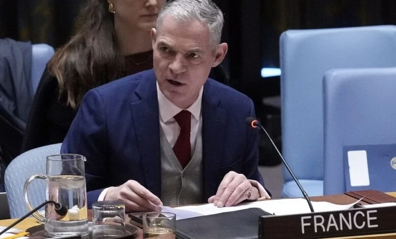 فرنسا تدعو لدعم عاجل وشامل لسو...