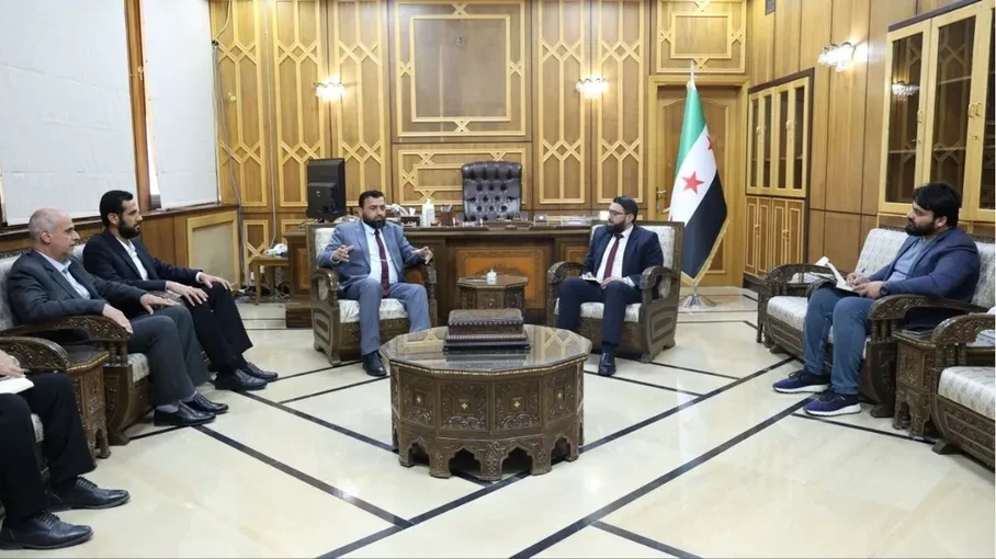 عزل قضاة محاكم الإرهاب في سوري...