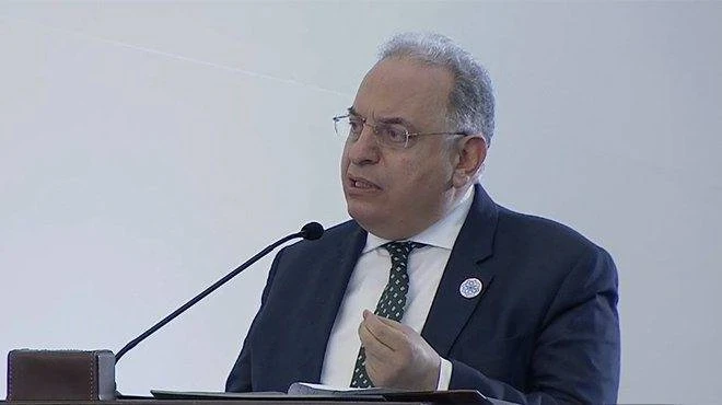 وزير الاقتصاد السوري يبرّر حظر...