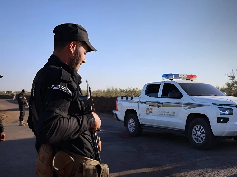 اشتباكات أمنية في اللاذقية تُس...