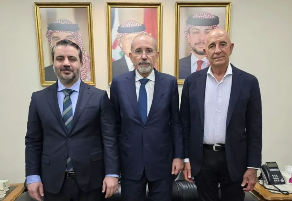 "الشيباني" يجتمع بـ"الصفدي" و"...