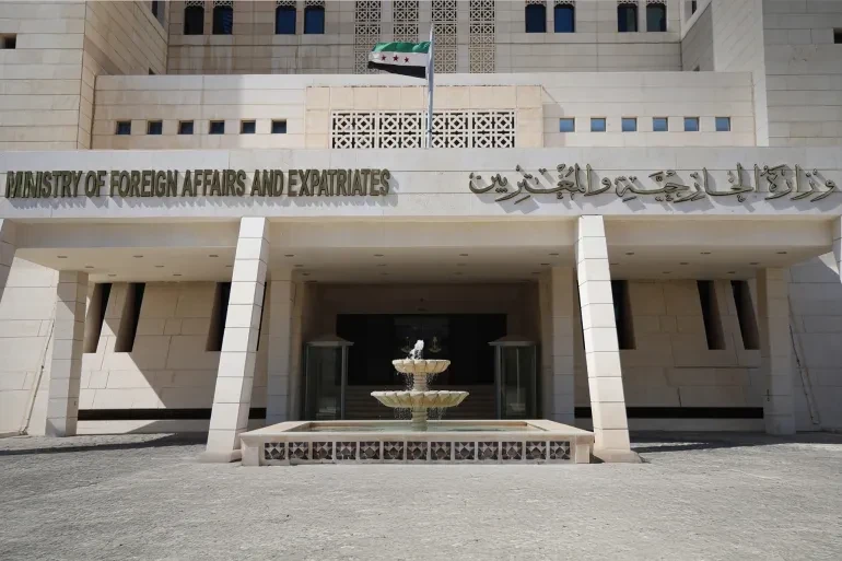 سوريا: الاحتلال ارتكب مجزرة في...