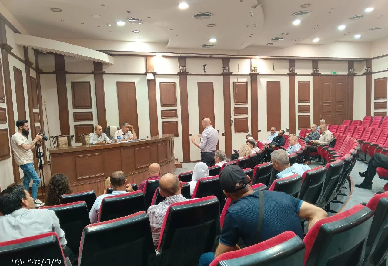 اجتماع موسع في السويداء لبحث ا...
