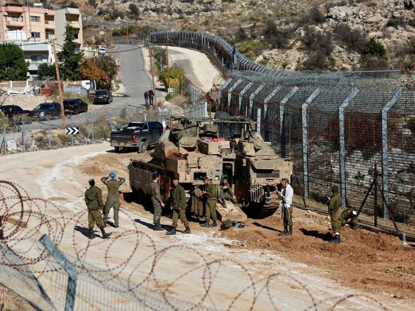 تقرير إسرائيلي: بقاء المواقع ا...